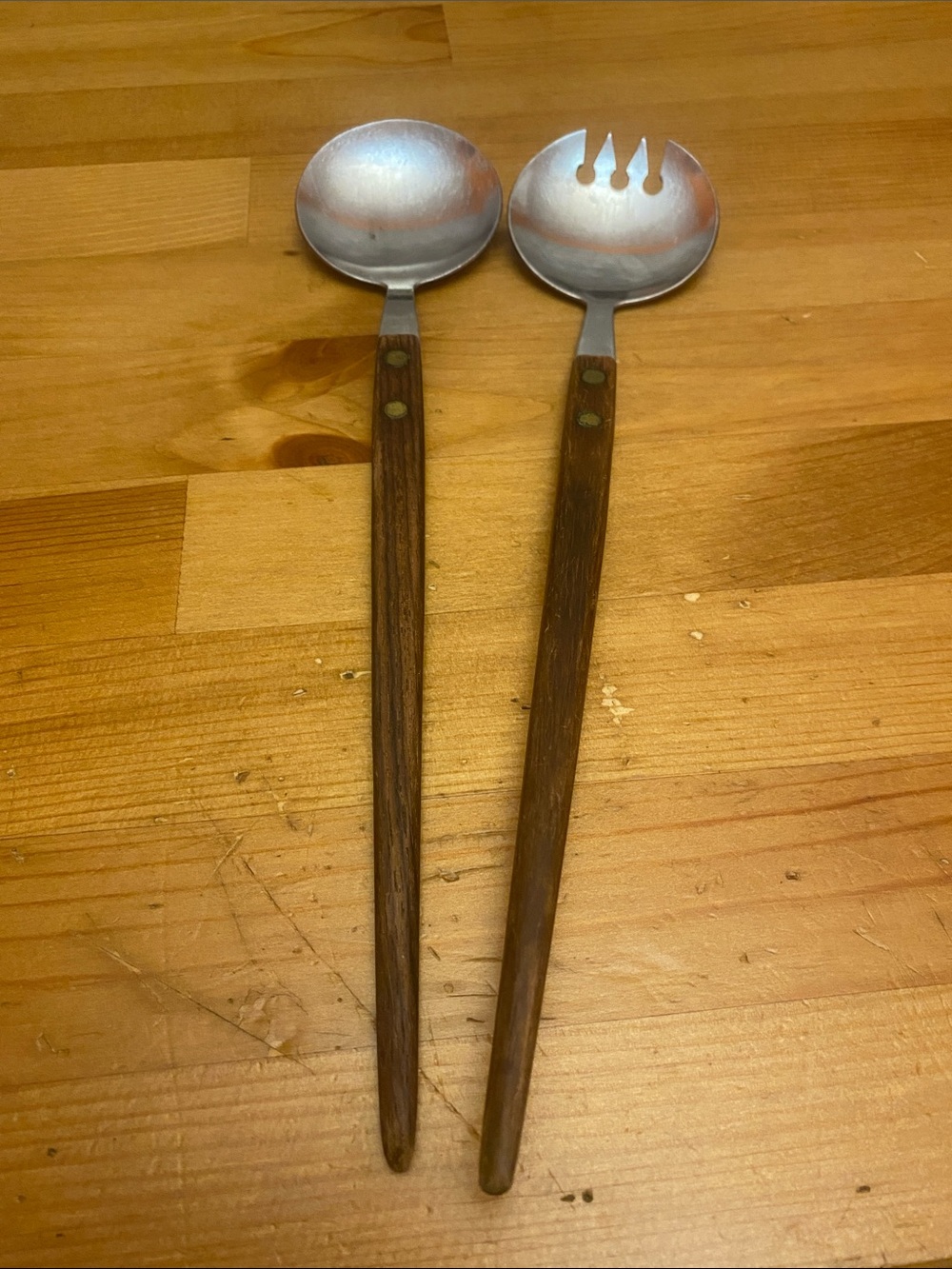 Wood-Handled Salad Serving Set Brown with Stainless Steel Heads